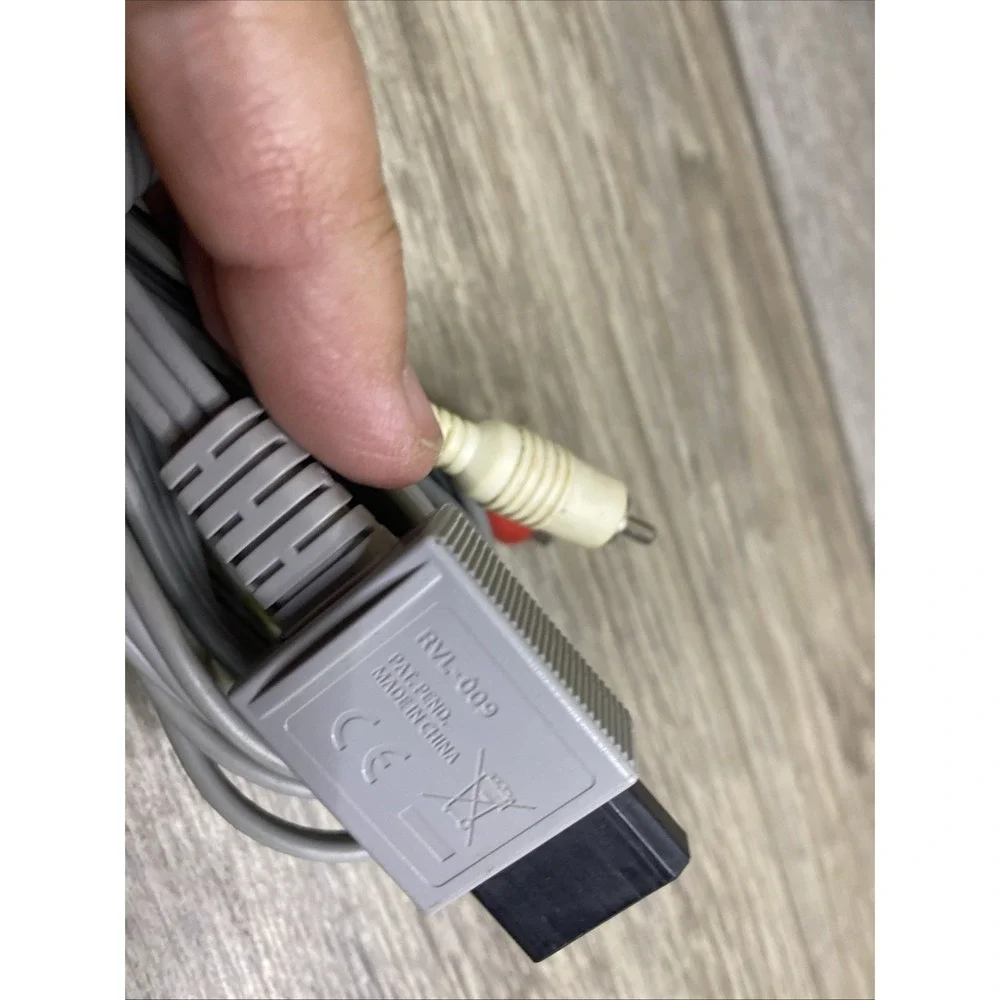 OFFICIAL OEM GENUINE Nintendo Wii AV VIDEO COMPOSITE CABLE RVL-009